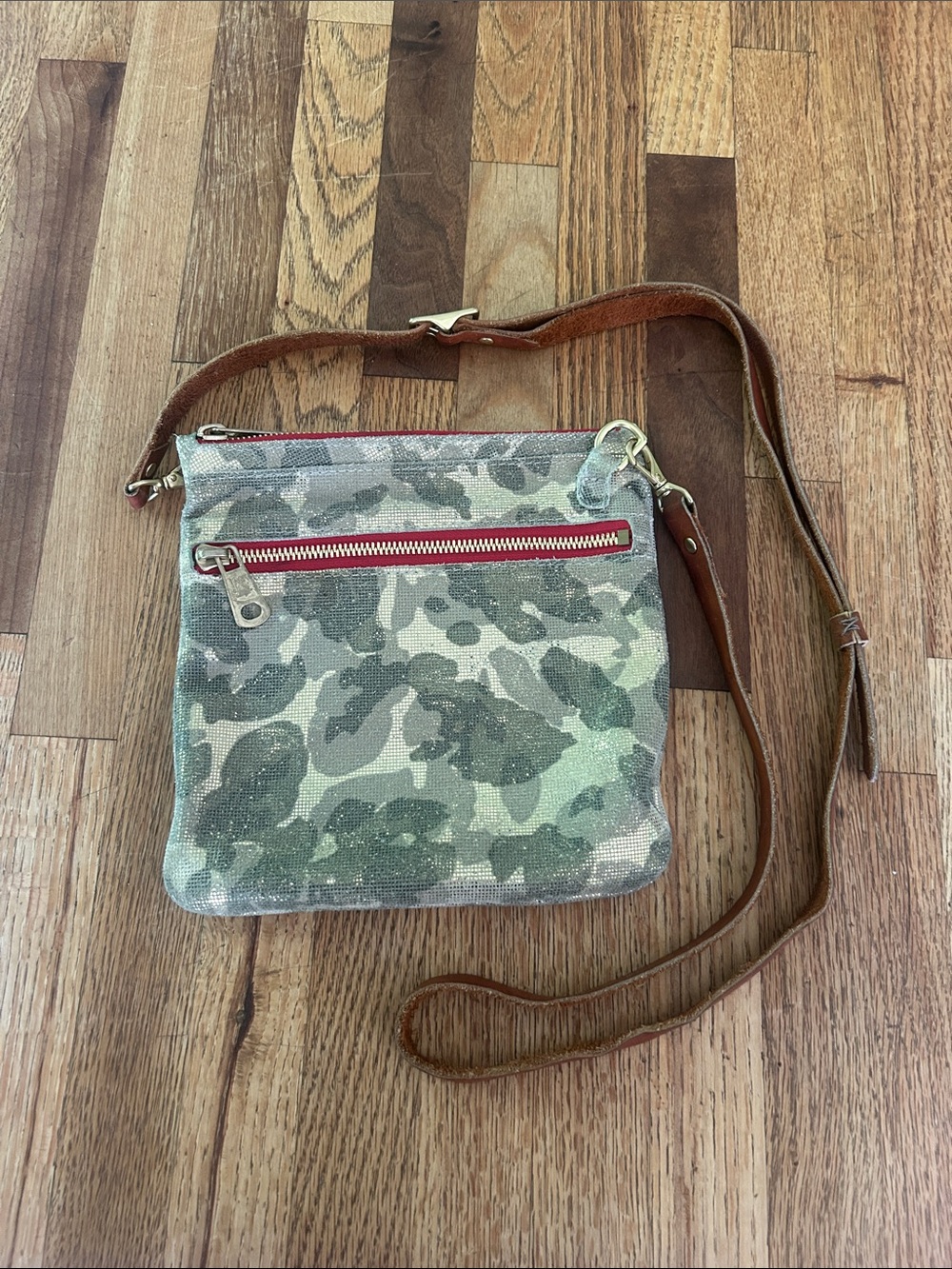 Nancy Jakubik "Jack"
Nantucket Leather side body or
Wristlet Pouch One Of A Kind
